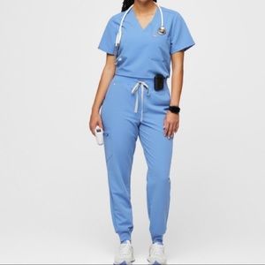 NEW FIGS CEIL BLUE HIGH WAISTED ZAMORA JOGGER AND CASMA SET